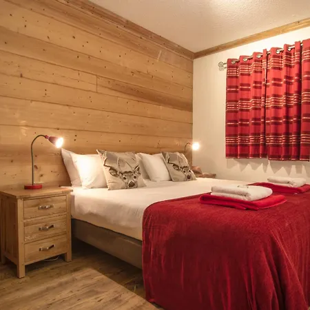 Sophia By Chardons Chalet